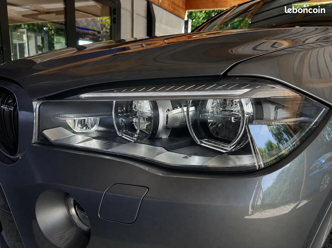 BMW X5 M F85 Pack COMPETITION 4.4 V8 575 cv - Première Main - Malus Payé - Immat France - B&O - Toit Ouvrant - Caméra de Recul - Attelage - Affichage Tête Haute (image 27)