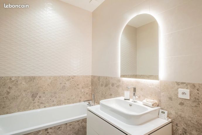 Appartement a louer paris-8e-arrondissement - 5 pièce(s) - 165 m2 - Surfyn