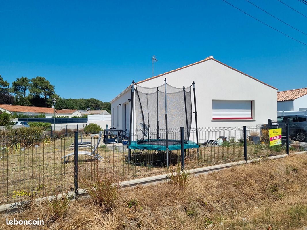 Maison 4 pièces 81 m² · à Soullans · 81 m² · 880 €