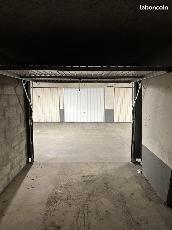 Parking 12 m² · à Beauvais · 12 m² · 71 €