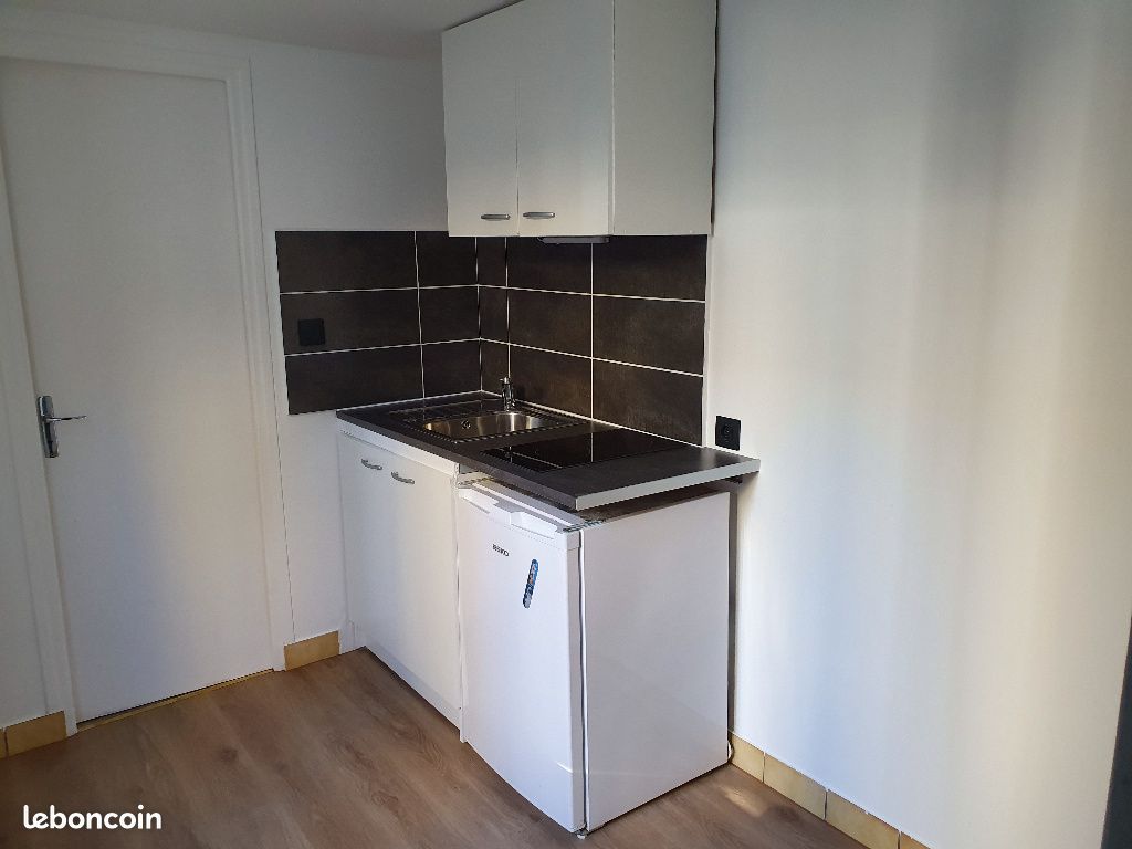 Studio 1 pièce 13 m² - Poitiers 86000 (image principale 0)