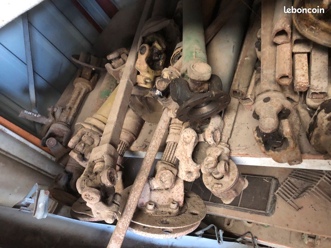 Plusieurs cardan pour tracteur outil agricole et attelage 3 point très  solide - Tracteurs