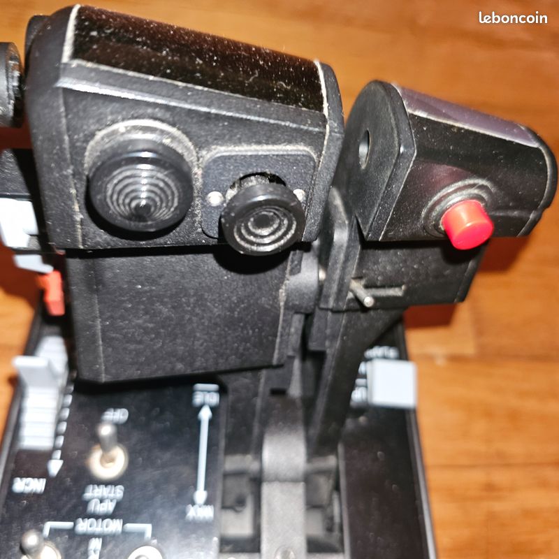 Thrustmaster warthog + support Virpil VPC (image 2)