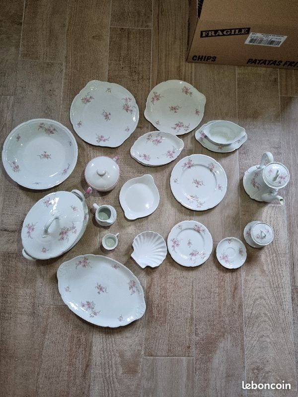 Service porcelaine complet 12 couverts minimum (image 1)