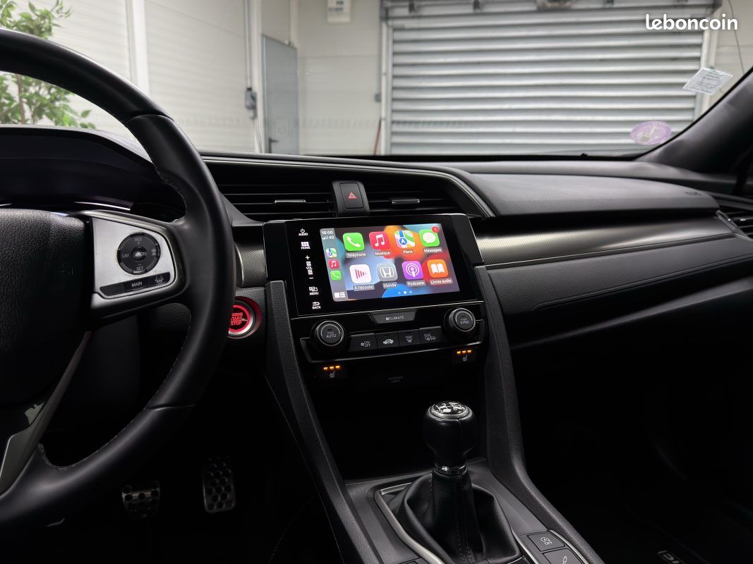 Honda Civic X (2) i-VTEC 129 - Executive 5p (image 11)