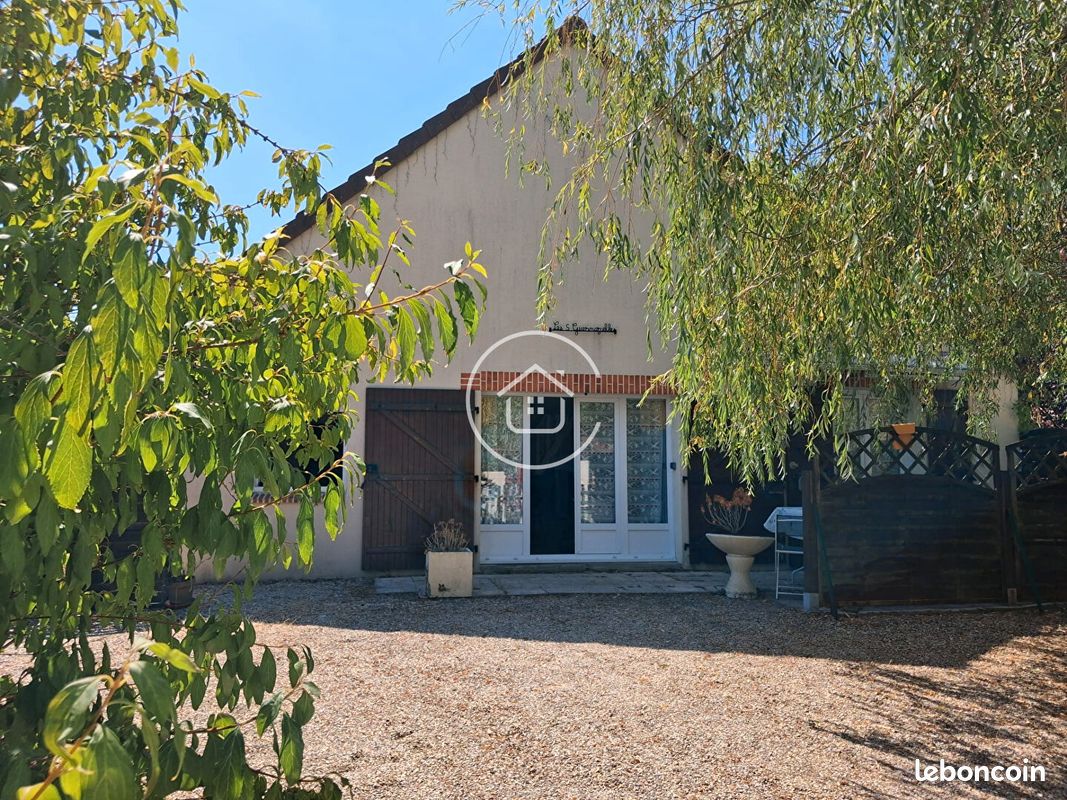 Maison 8 pièces 200 m² · à Bracieux · 200 m² · 312 000 €