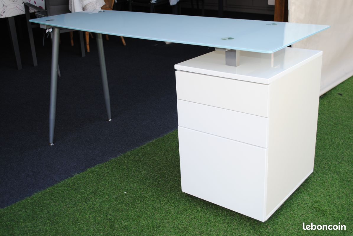 A vendre bureau (image 1)