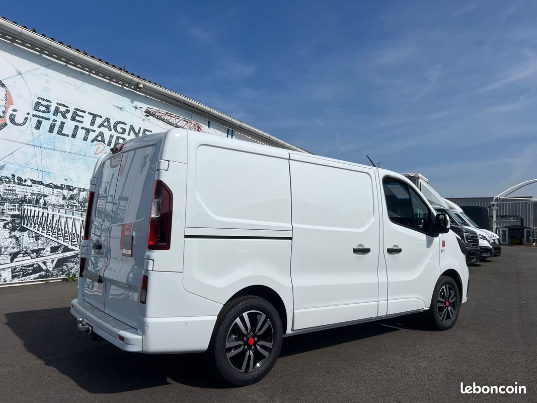34950 ht NEW Trafic L1H1 3T 170 cv BVA9 Exclusive + Options (image 9)