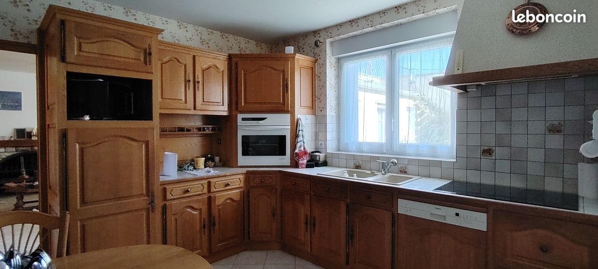 Maison 8 pièces 161 m² · à Assais-les-Jumeaux · 161 m² · 110 000 €