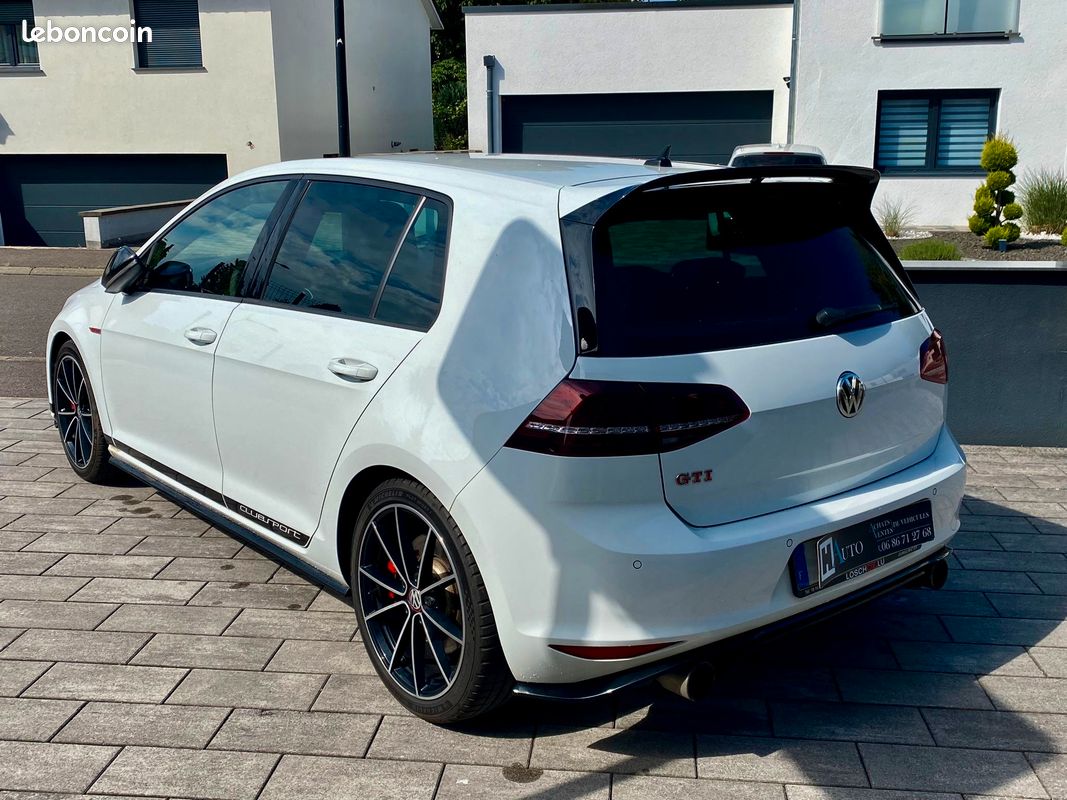 Volkswagen golf 7 GTI 265ch CLUSPORT 1er main suivi réseau Volkswagen (image 10)