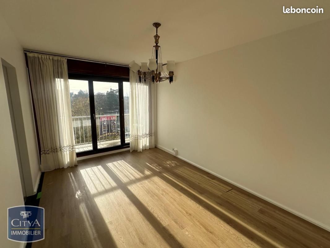 Appartement 3 pièces 57 m² · à Bourg-en-Bresse · 57 m² · 755 €