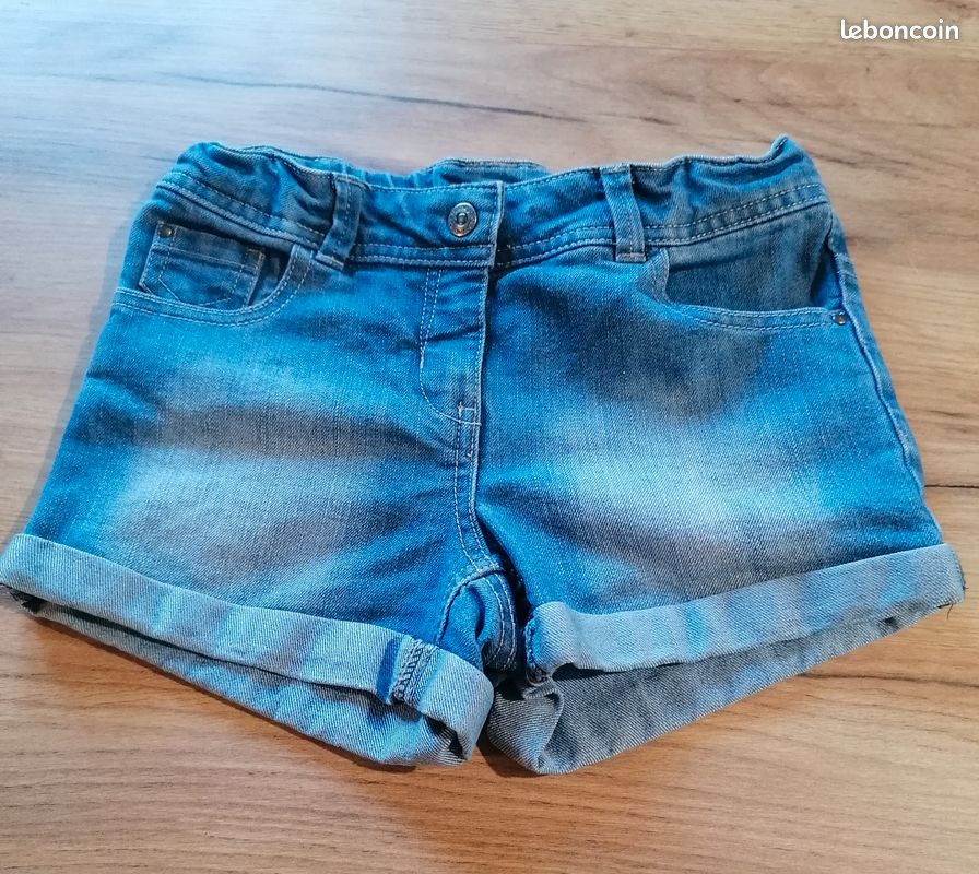 Short NKY Taille 10 ans (image 1)