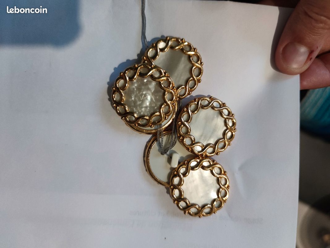 Lot de 6 boutons de mercerie (image 1)