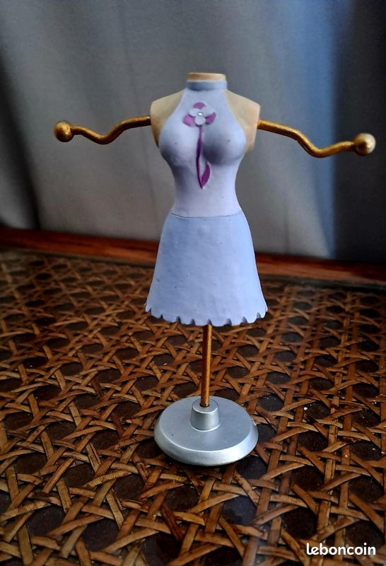 Porte bijoux mannequin (image 1)