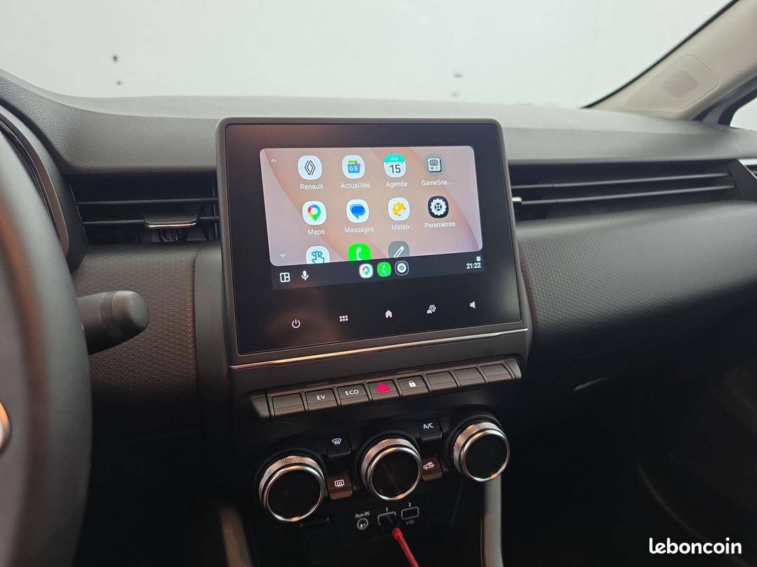 RENAULT Clio E-Tech full hybrid 145 Equilibre (image 23)
