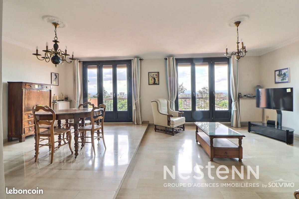 Appartement 5 pièces 150 m² · à Saint-Priest · 150 m² · 320 000 €