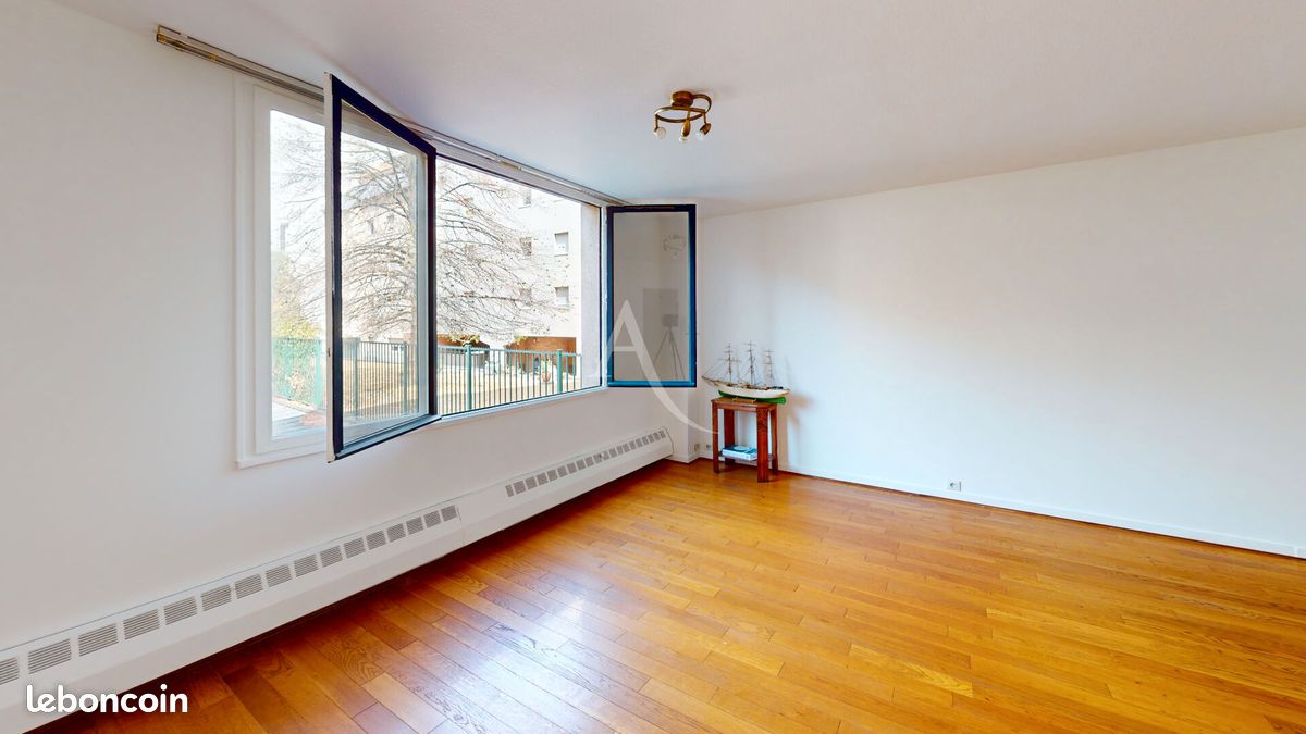 Appartement 2 pièces 45 m² · à Paris · 45 m² · 345 000 €