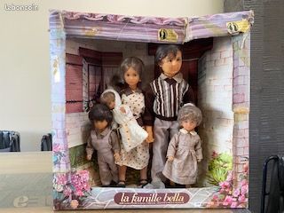 Poupée Vintage "La Famille Bella" - Années 1930 à 1980 - Occasion