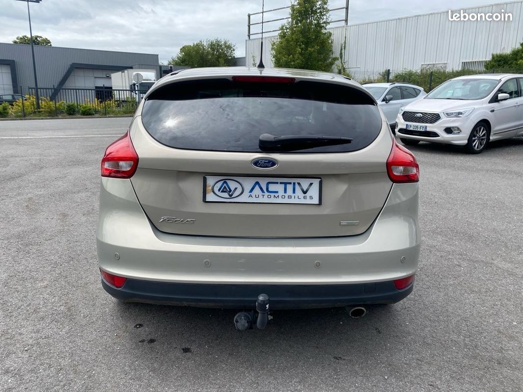 FORD FOCUS 1.5 ecoboost 182 titanium (image 6)
