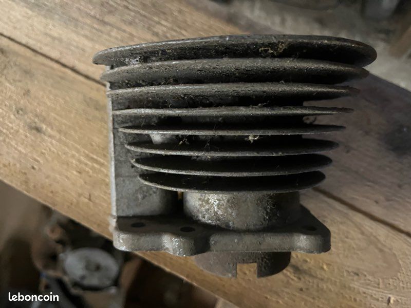 Un cylindre pour moteur Amc à (image 1)