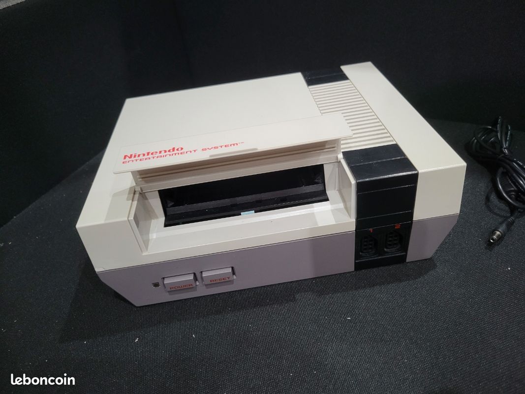 Nintendo NES dezonée + alim (image 2)