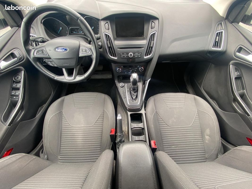 FORD FOCUS 1.5 ecoboost 182 titanium (image 9)
