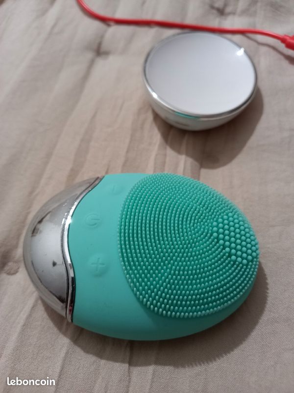 Nettoyant visage silicone rechargeable (image 5)