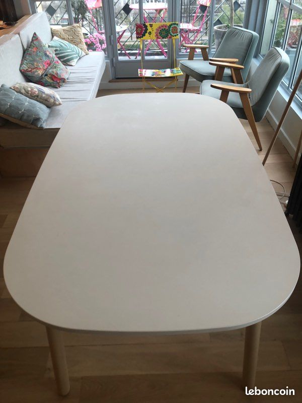 Table Ikea VEDBO 6 places (image 1)