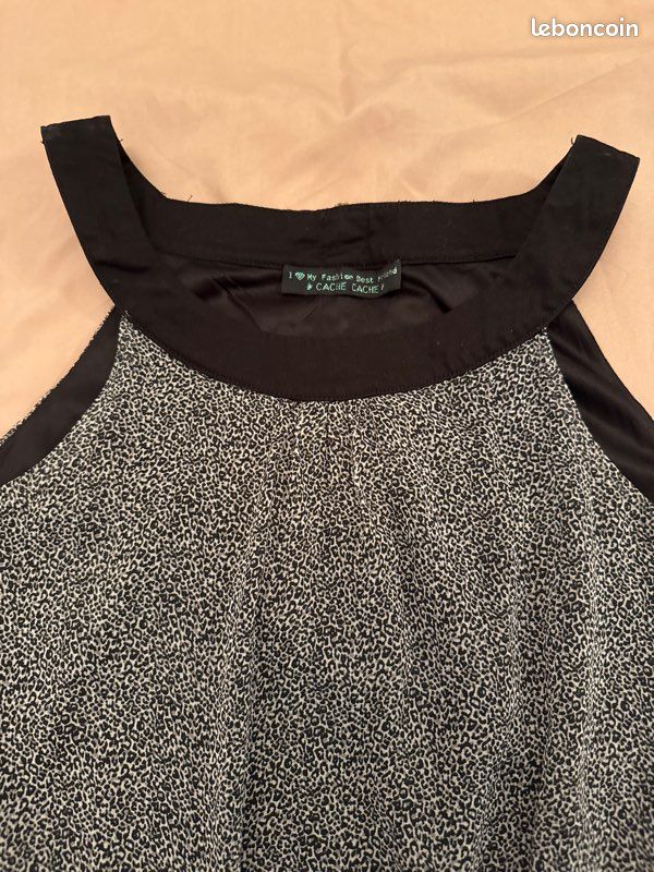 Robe Cache Cache Noire Taille 38 / M – Occasion Bon état – Robe Simple Et Efficace