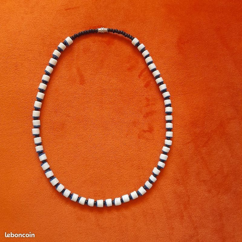 Collier original (image 1)
