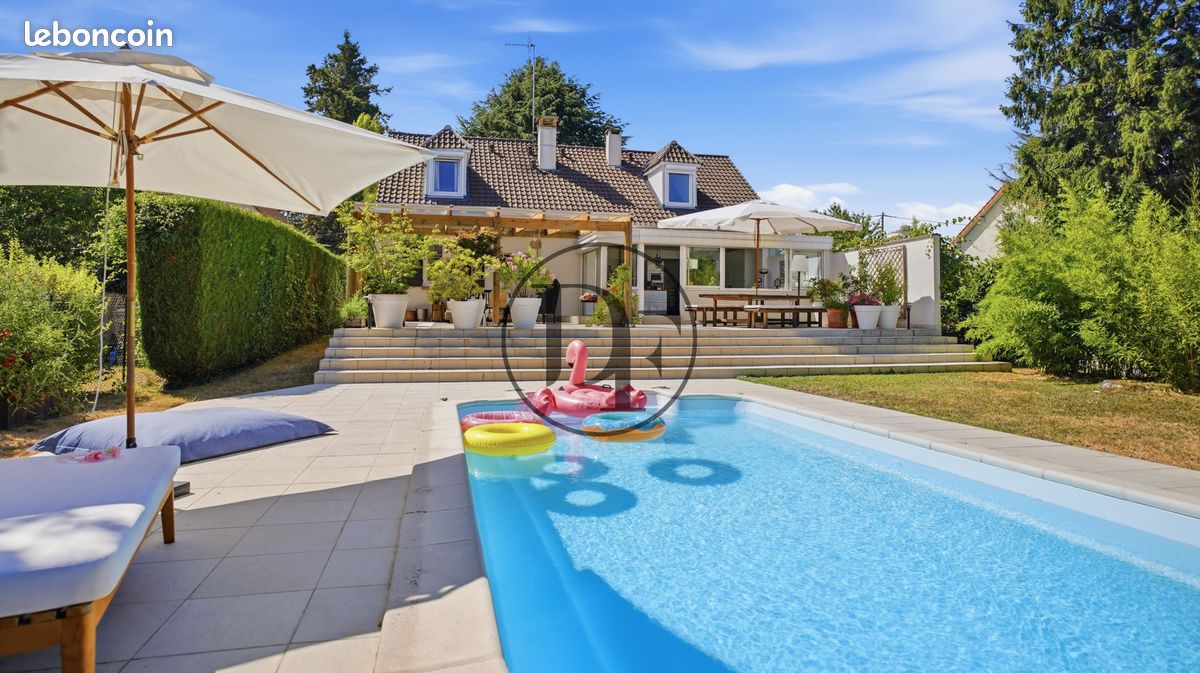 Maison 8 pièces 190 m² · à Montigny-sur-Loing · 190 m² · 714 000 €