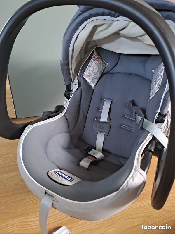 Cosy bébé Chicco (image 1)