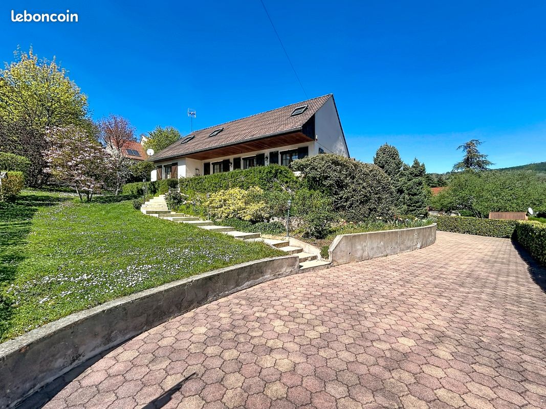 Maison 7 pièces 145 m² · à Mâlain · 145 m² · 335 000 €