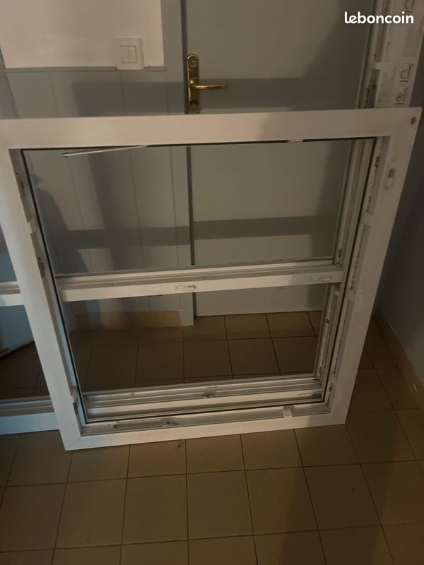 Fenêtre pvc (image 1)