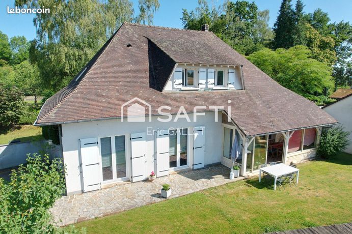 Propriété 7 pièces 175 m²