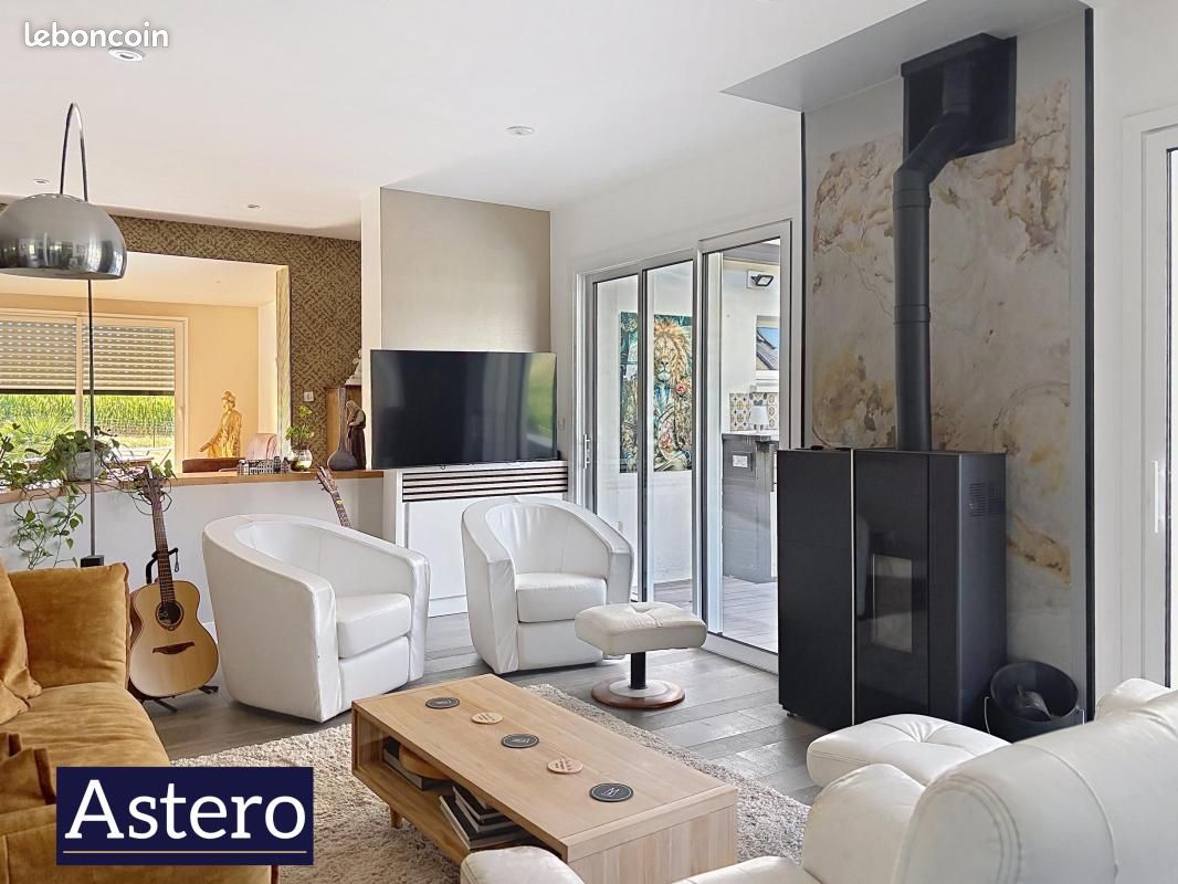 Maison 7 pièces 200 m² · à Ploeren · 200 m² · 943 900 €