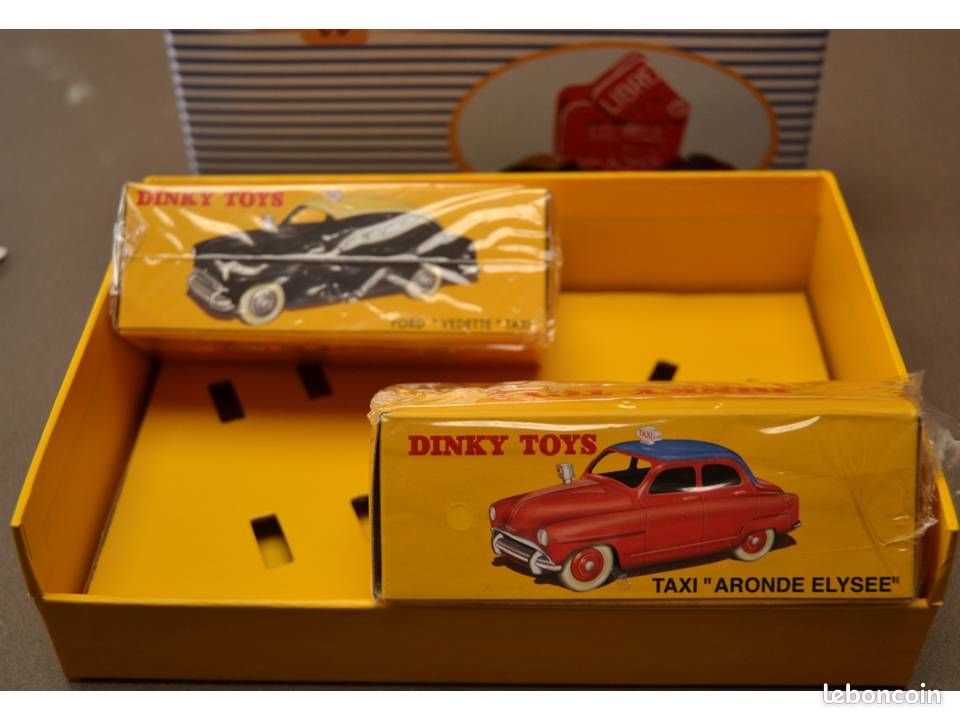 Coffret De Collection LES TAXIS DE POISSY - Simca Aronde + Ford Vedette - Dinky Toys Atlas 1:43 - Neuf