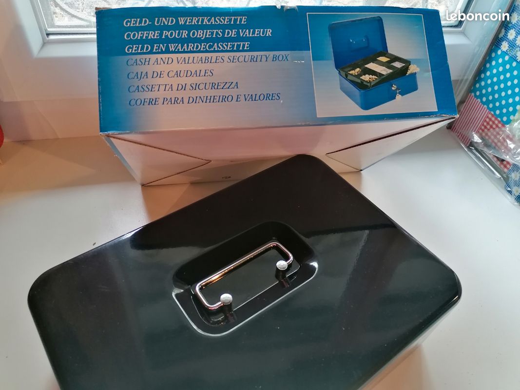 Caissette - coffre métallique de sécurité ( portable) (image 5)