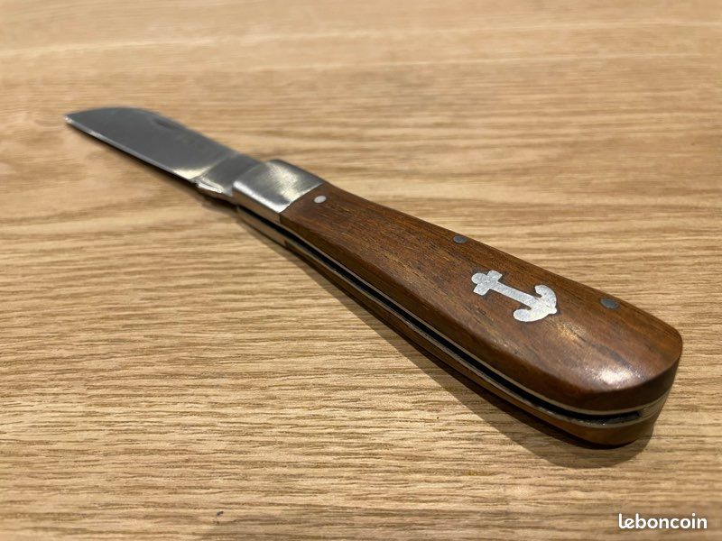 Sabot cale huître et couteau à huître Jean Dubost Pradel