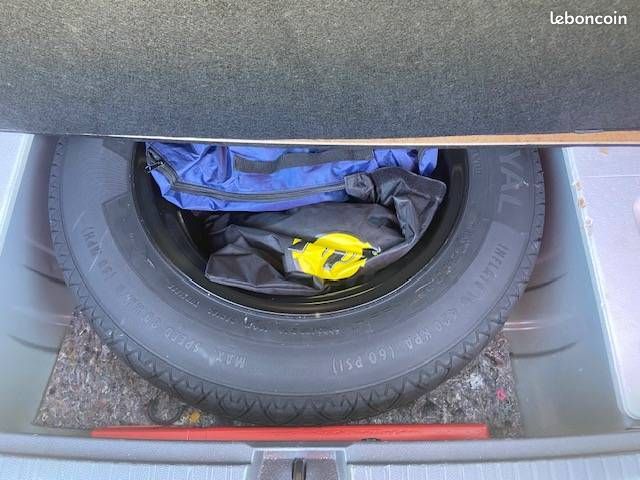 Dacia duster 2 1.5 blue dci 115 prestige bm6 2022 (image 32)