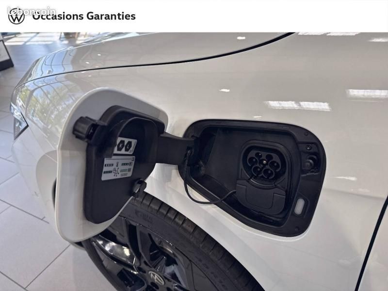 Volkswagen Passat SW 1.5 eHybrid 272ch R-Line DSG6 (image 13)
