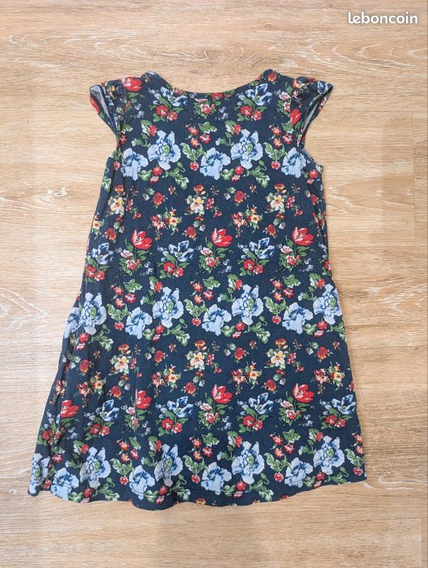 Robe fille fleurie Uniqlo 3 ans (image 4)