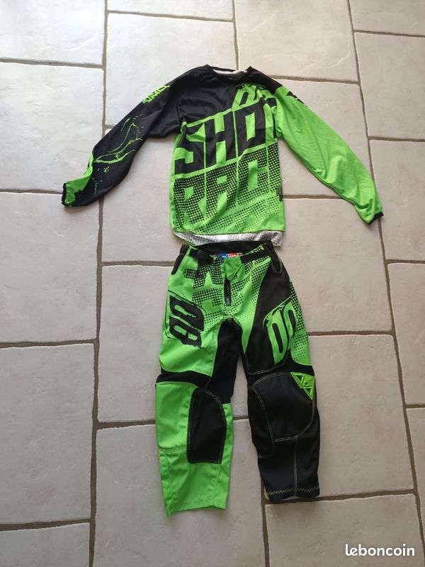 Tenu motocross 8-9 ans (image 1)