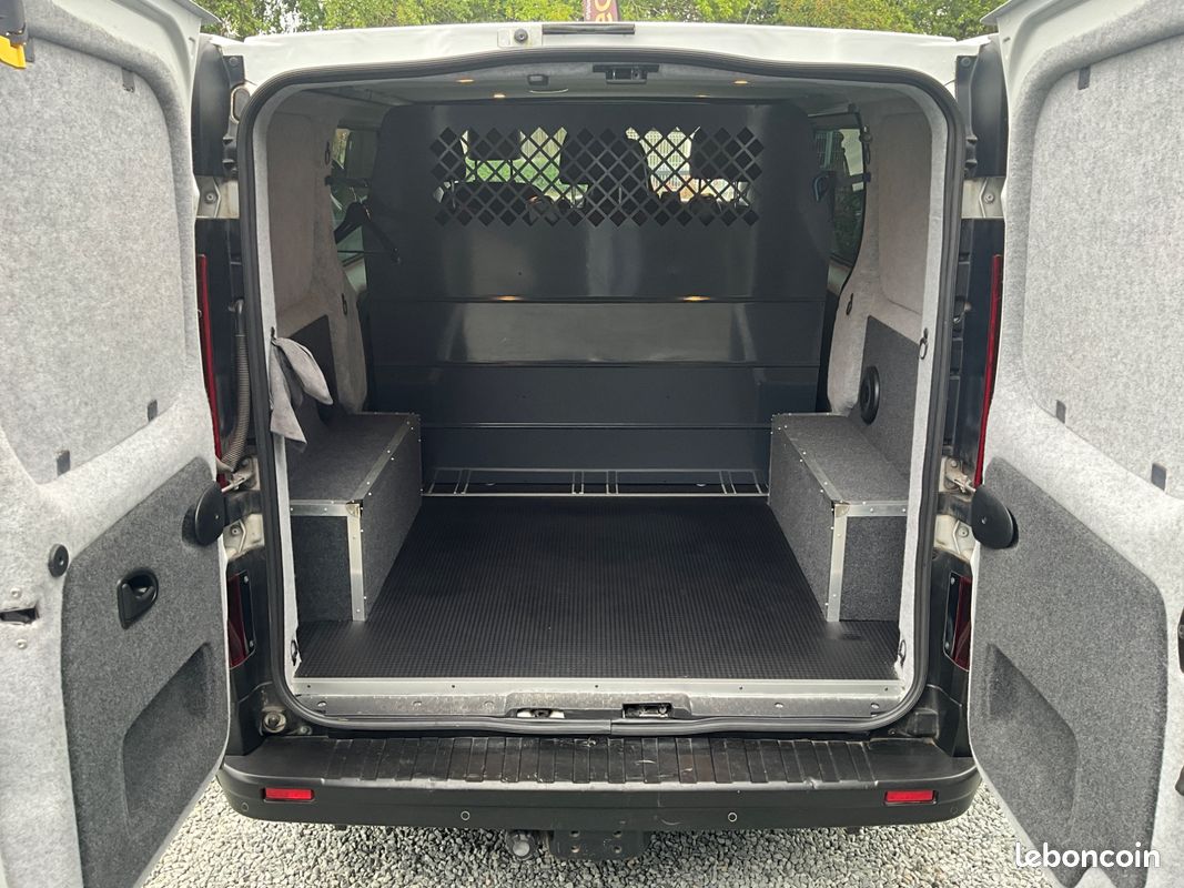 RENAULT TRAFIC 1.6 DCI 145 CH L1H1 ENERGY / AMENAGEMENT 6 PLACES / SIEGES ARR INDEPENDANTS / CAMERA / ENTRETIENs (image 12)