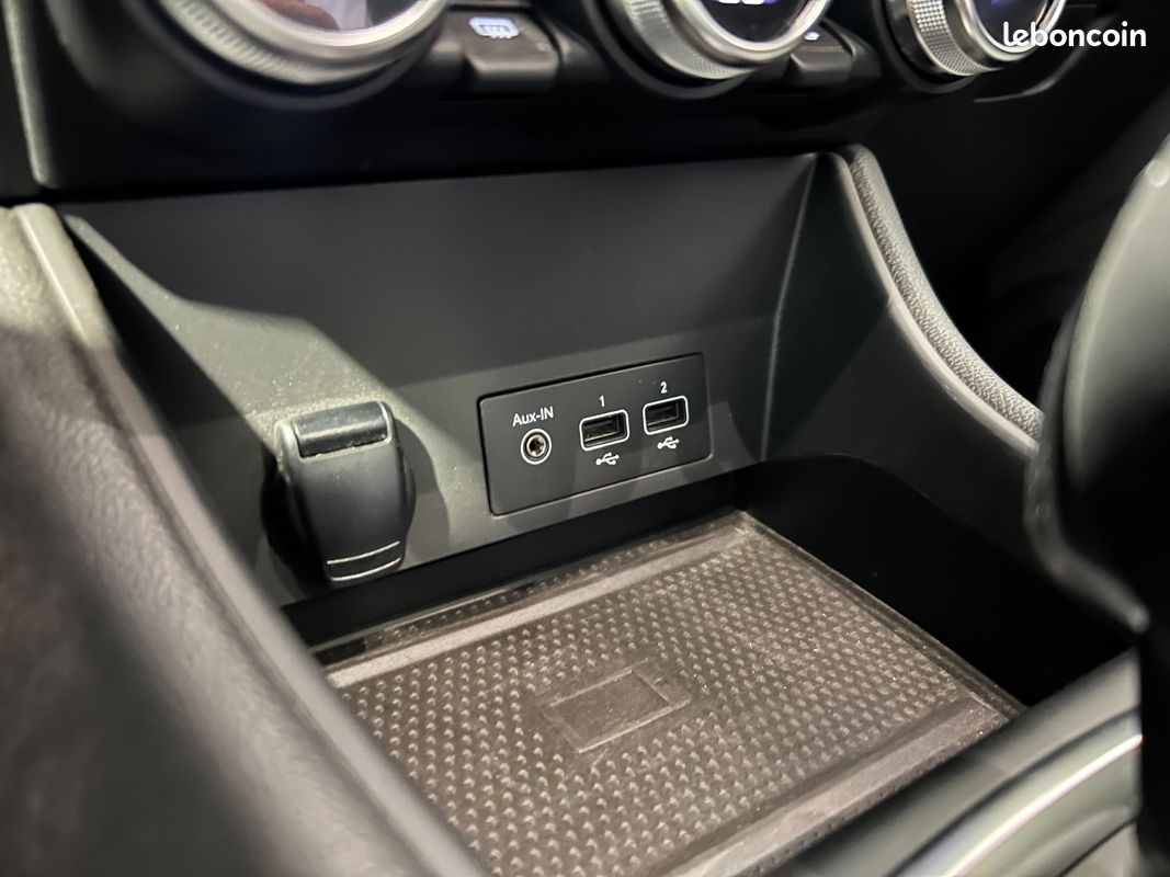 RENAULT CAPTUR 1.3 TCe 130 ch EDC Intens / 1ERE MAIN / SUIVI COMPLET RENAULT / CAMERA / CARPLAY / (image 25)