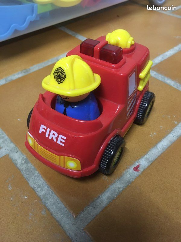 Camion de pompier pour 1 à 3 ans (image 1)