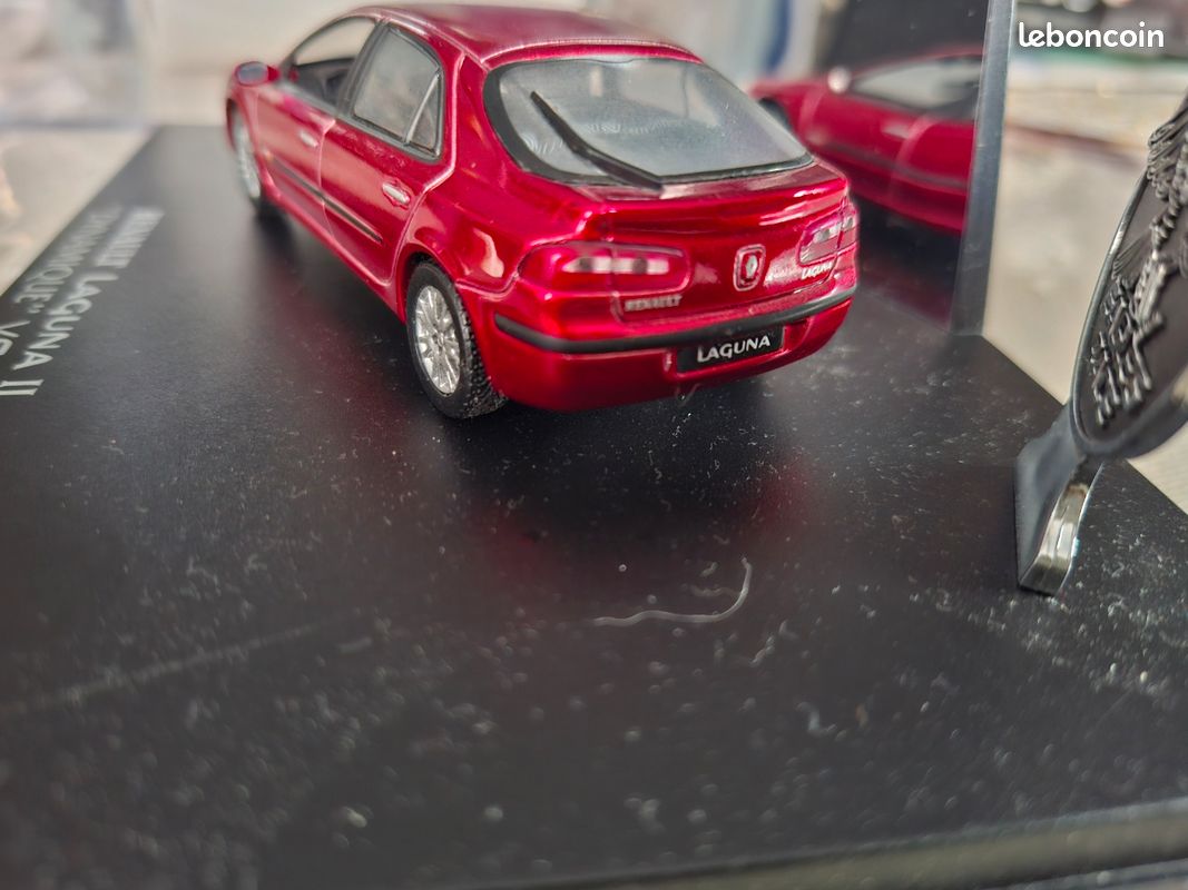 Miniature Renault Laguna II Estate Privilege - Universal Hobbies - Échelle 1/43 - Occasion