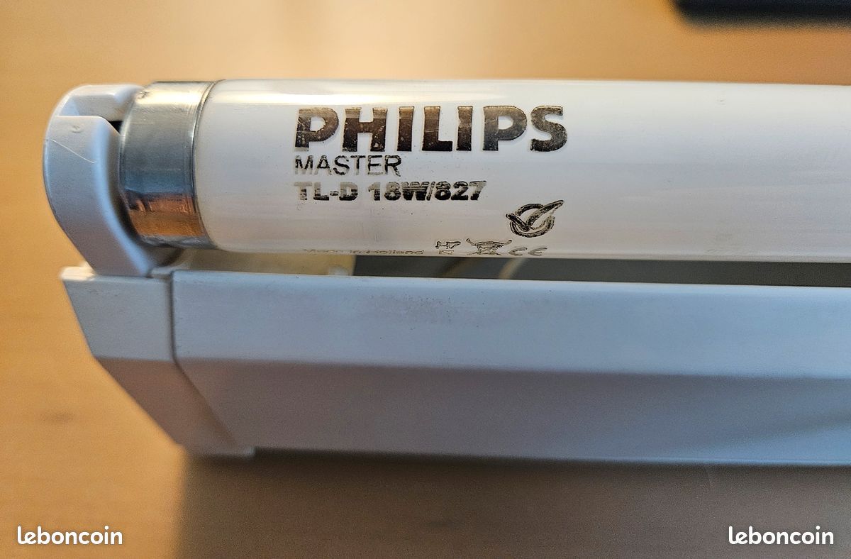 Réglette Fluo 18W, avec starter et tube Philips NEUF (BRIGHT Light, Référence : 85110/19/31N1) testé OK (image 3)
