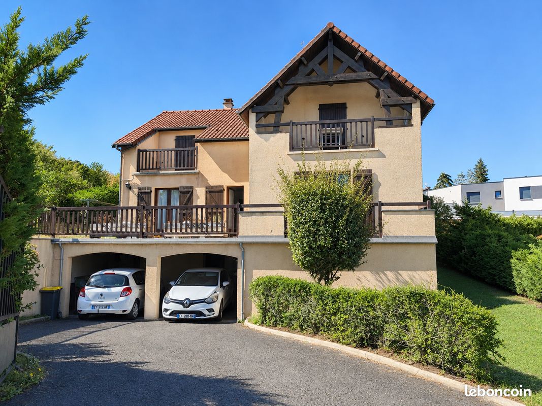 Maison 8 pièces 206 m² · à Royat · 206 m² · 649 000 €