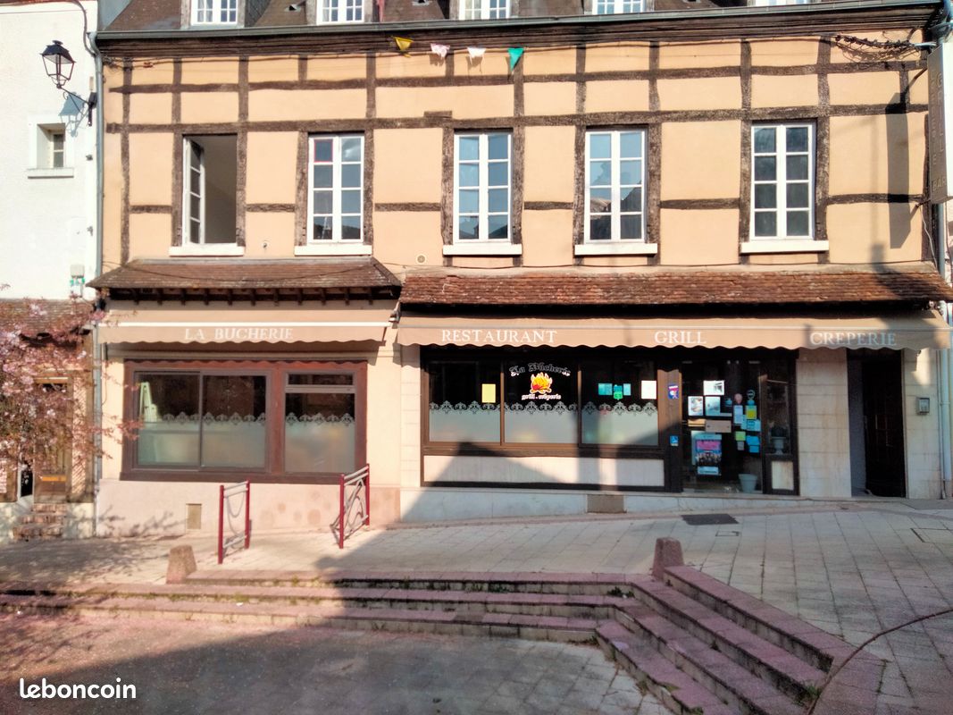 Appartement 5 pièces 100 m² · à Vierzon · 100 m² · 125 000 €